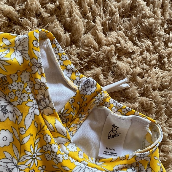 Art Class Rash Guard Swimsuit Size XL (14/16) Girls - Picture 5 of 6